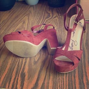 American rag platform heels
